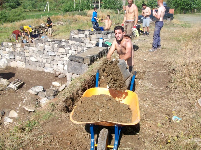 Campagnes de Terre et Culture à Chiragamoud, Arménie