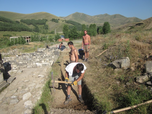 Campagnes de Terre et Culture à Chiragamoud, Arménie