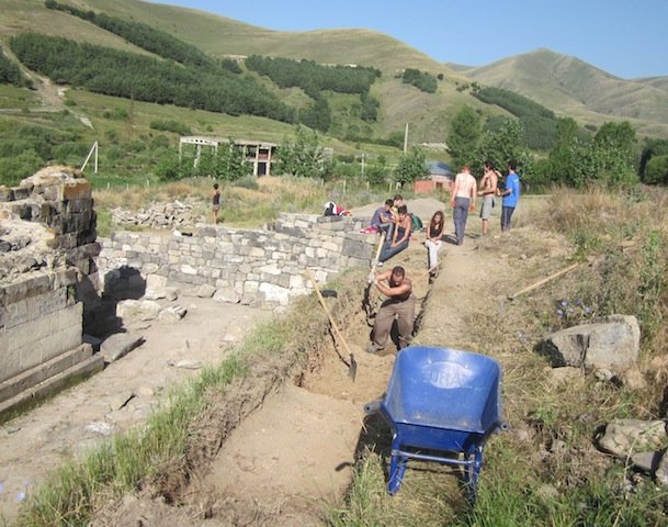 Campagnes de Terre et Culture à Chiragamoud, Arménie