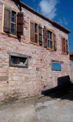Refection des huisseries, quartier ancien de Kessab