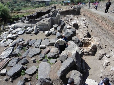 Fouilles archéologiques à Chiragamoud