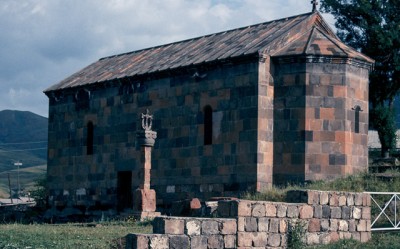 Reconstruction de l'église de Gogaran